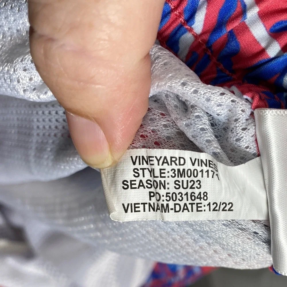 Vineyard Vines Swim Trunks Mens XL Red Seahorse Nautical Print 6 Inch Inseam
